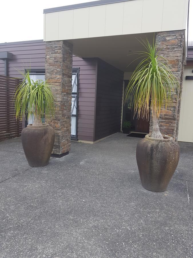 Heta Road B&B New Plymouth Exterior foto