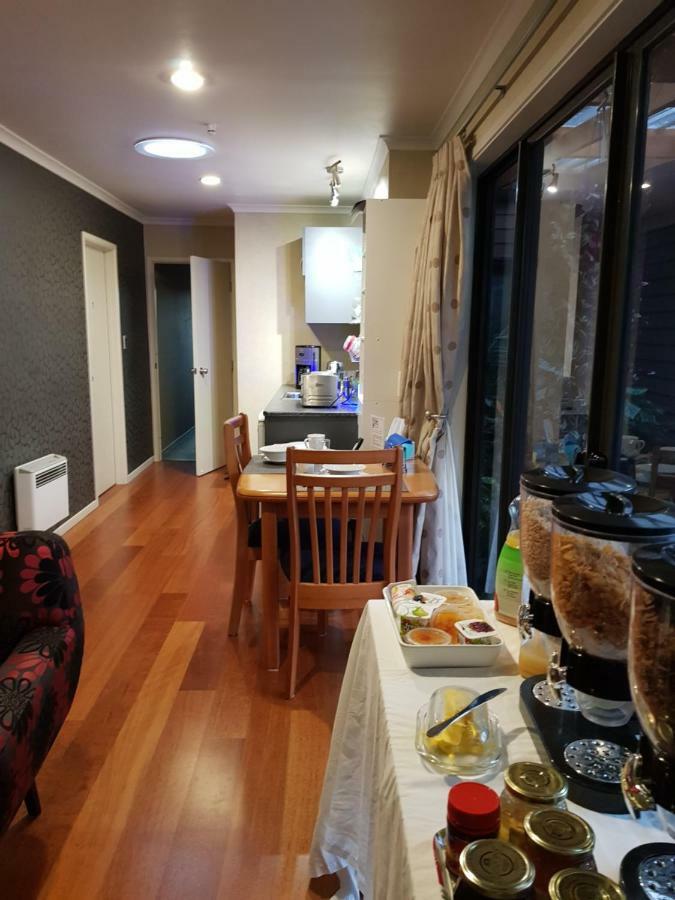 Heta Road B&B New Plymouth Exterior foto